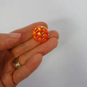 Buttons 9057 Tango Orange