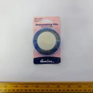 Dressmaking Pins with Handy Pin Cushion code 704