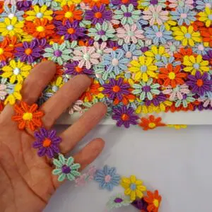 Braid Trimming Daisy Multi