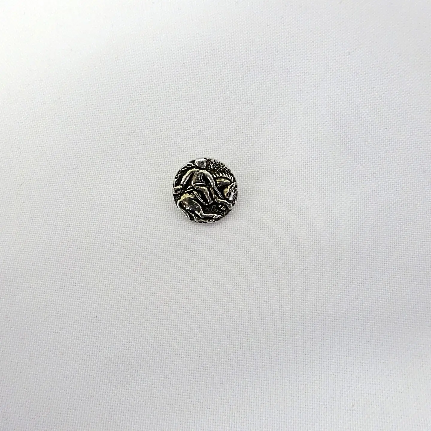 Buttons 15mm Shanked Man On A Horse Silver
