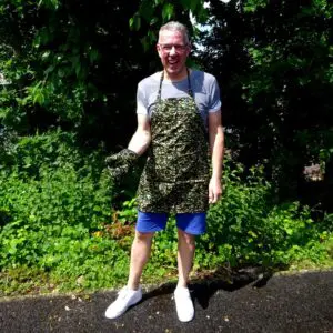 Apron and Oven Gloves Sewing Kit skinny camouflage Army beige