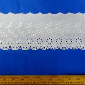 Broderie Anglais Lace Trim Flat 10cm Wide Fondant Fancy White