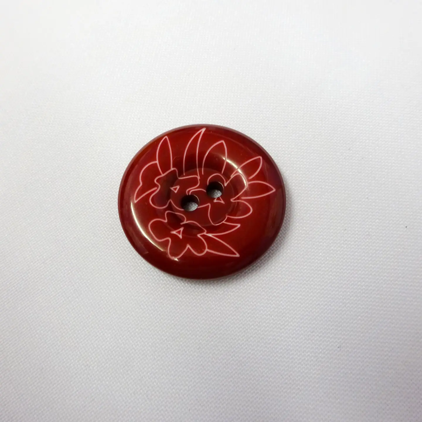 Buttons 2 Hole Wine With Flowers 30mm Code Jam