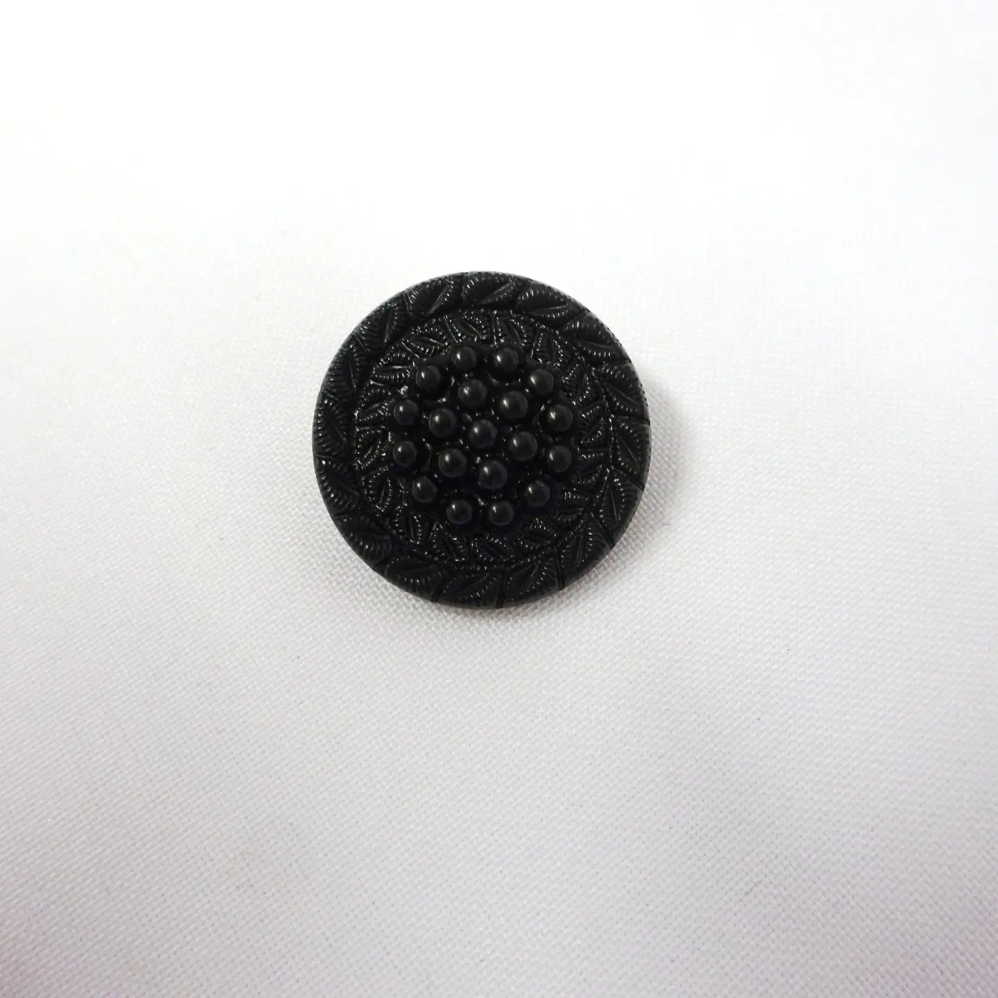 Buttons Shanked Jacquard Black