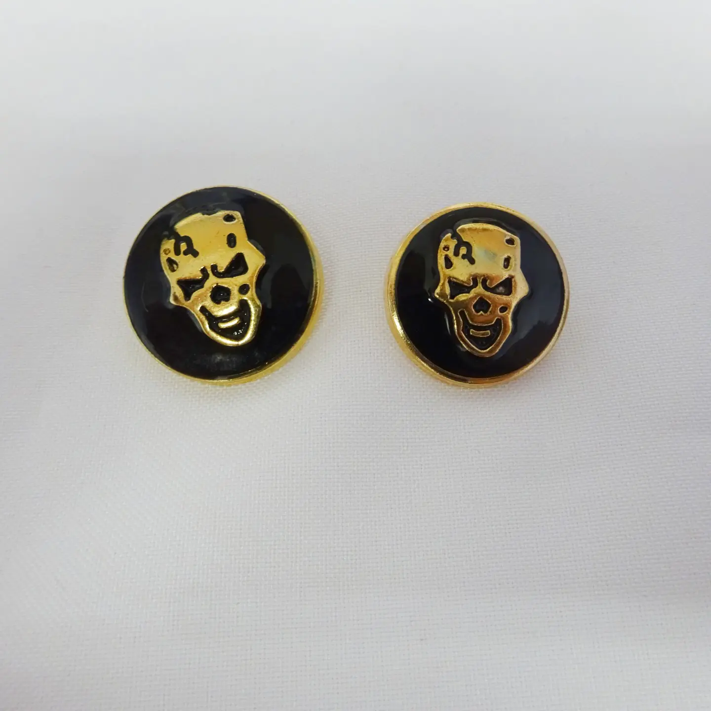 Skull Buttons Black Gold Code 596