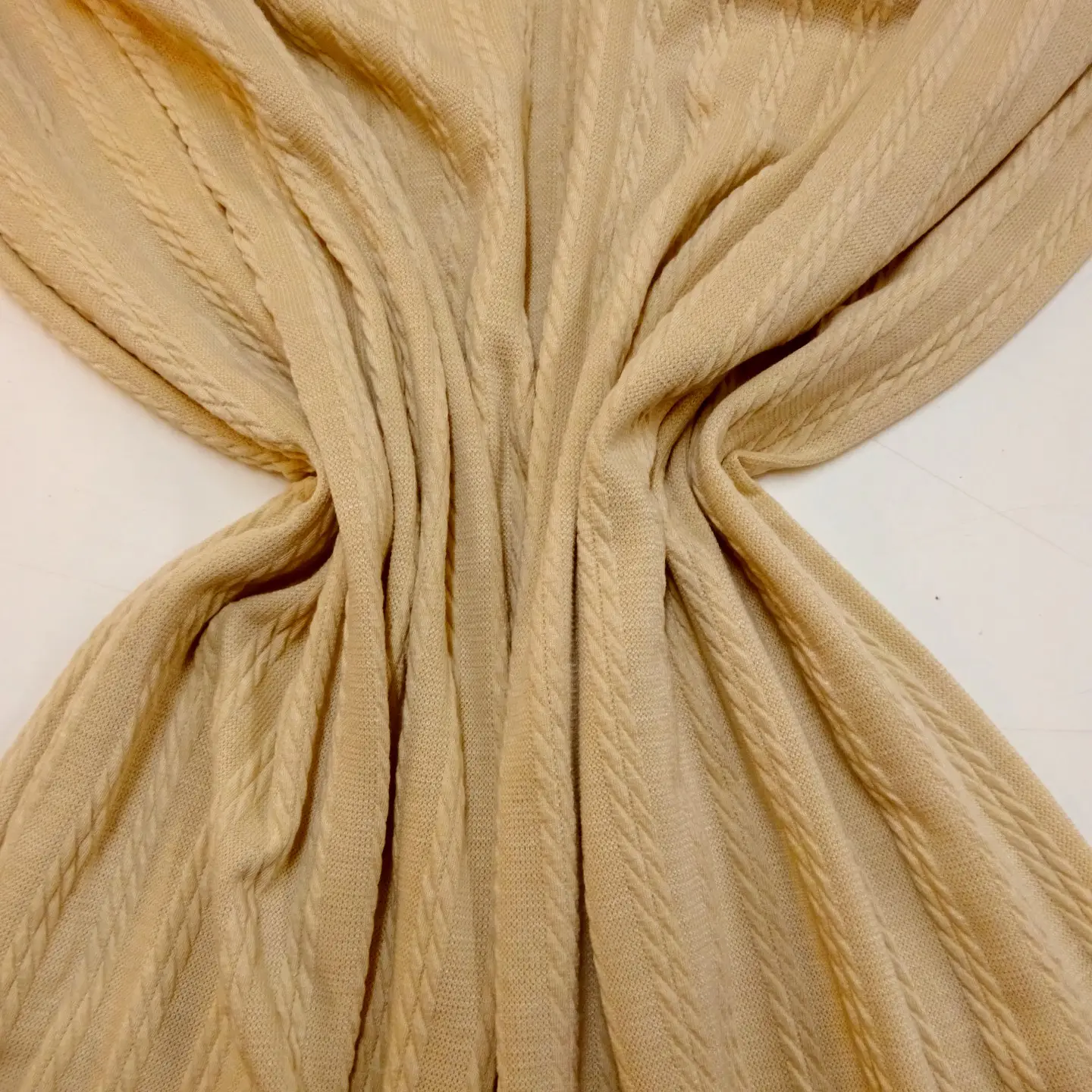 Jersey Fabric Cable Knit Crunchy Bar