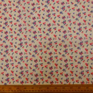 Polyester Cotton Fabric Floral Pocket Pansy Cream
