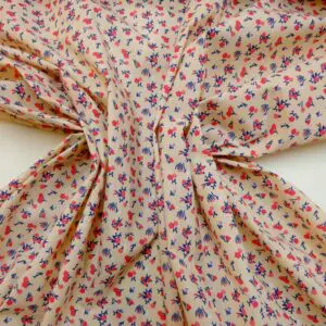 Polyester Cotton Fabric Floral Pocket Pansy Cream