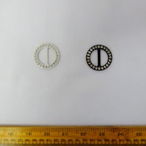 Round Diamante Buckle 25K-088