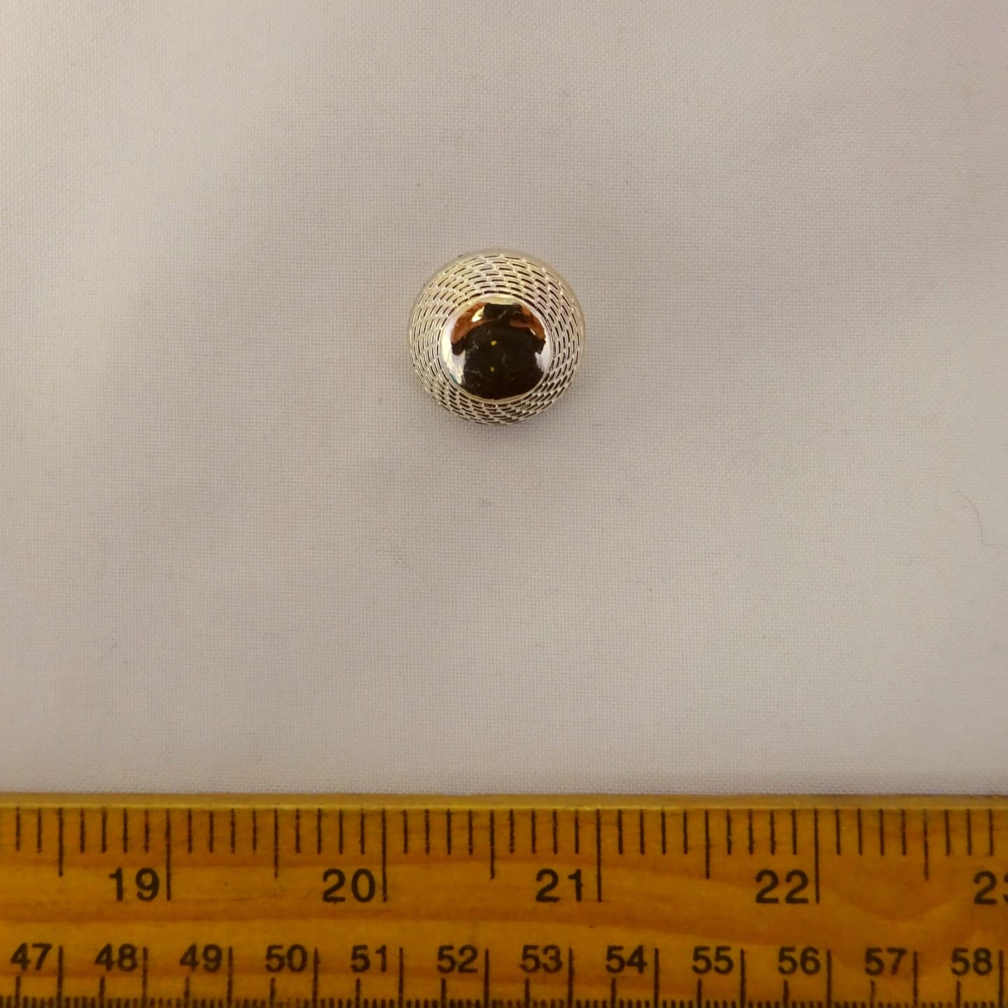 Buttons K1295 Swirl Round Pale Gold