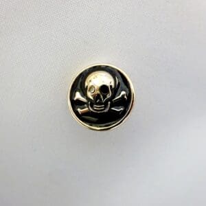 Skull And Crossbones Buttons Black Gold Code 8268 Size 28