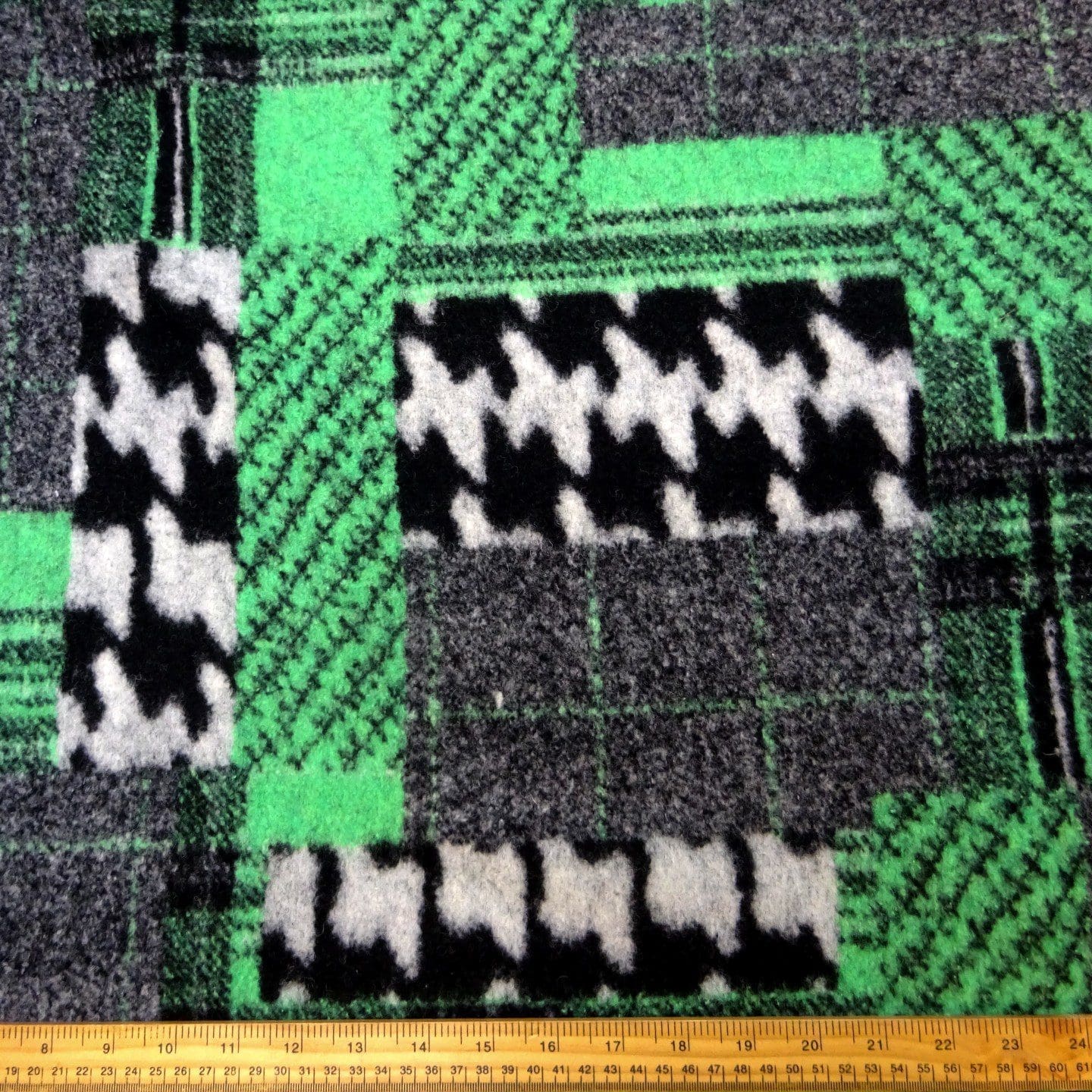 coating fabric land 106