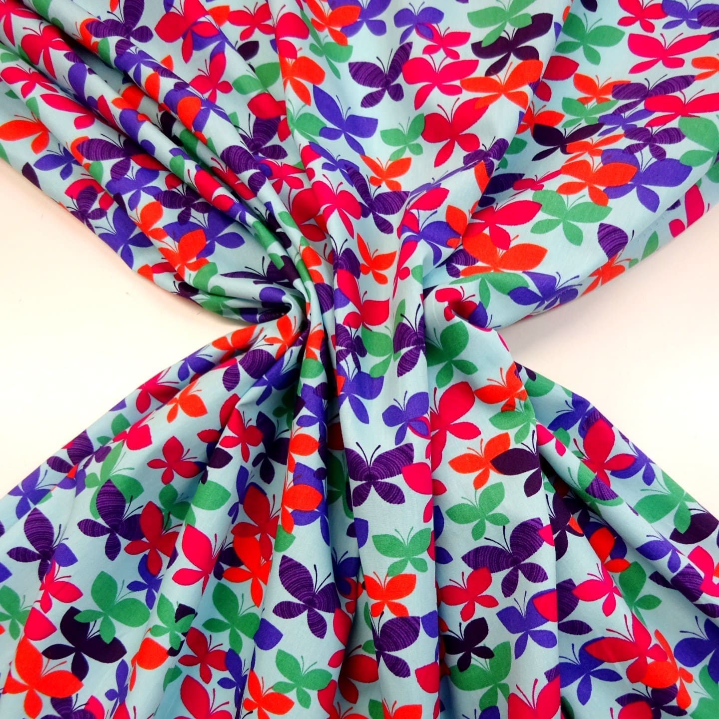 Cotton Fabric Butterfly Spiro turquoise