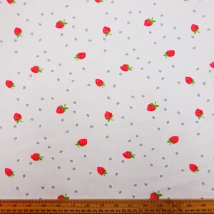 Polyester Cotton Fabric Strawberry Anglais White