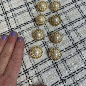 Buttons 25mm Pearl Gold Centre