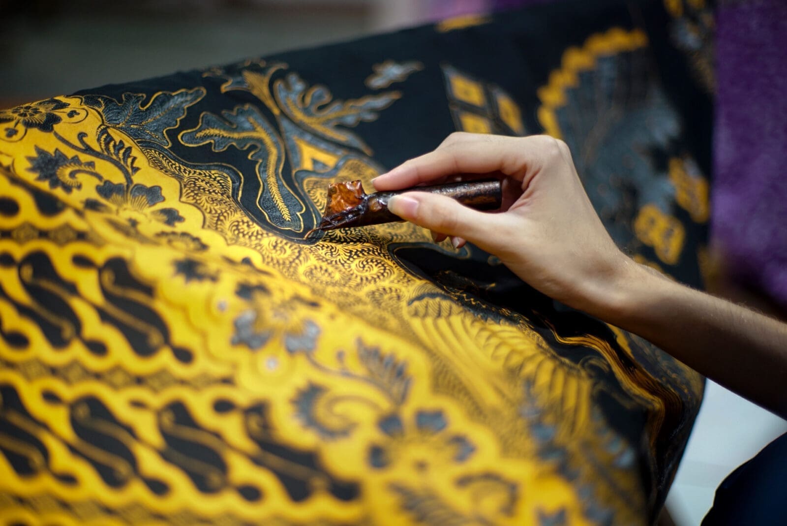 Making Batik Tulis