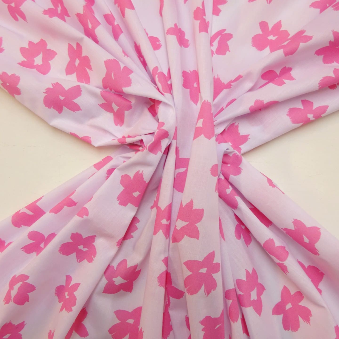 Polyester Cotton Fabric Forget Me Knot White Pink