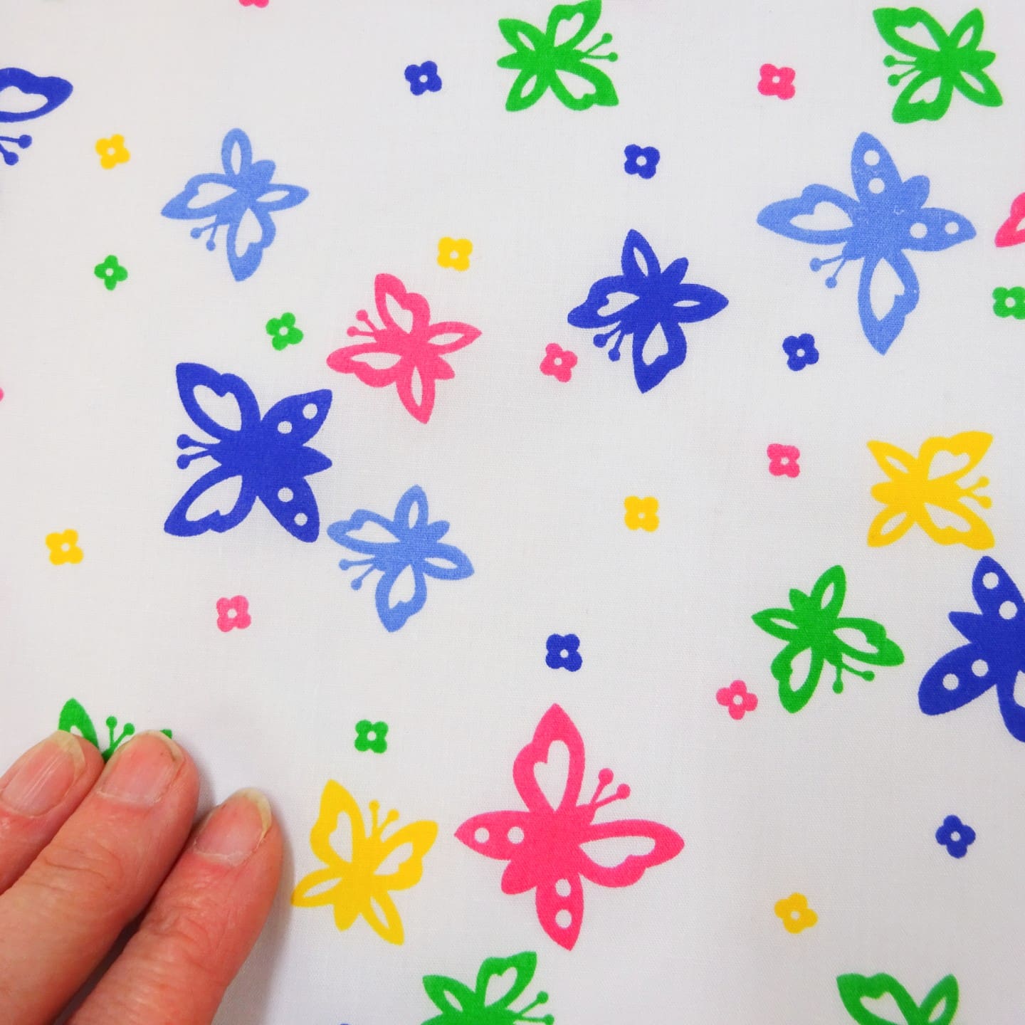 Polyester Cotton Fabric Flutter Butterfly White Pink