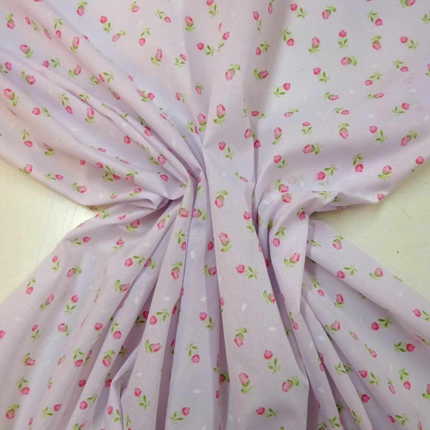 Polyester Cotton Fabric Floral Tipsey Tulips Pink