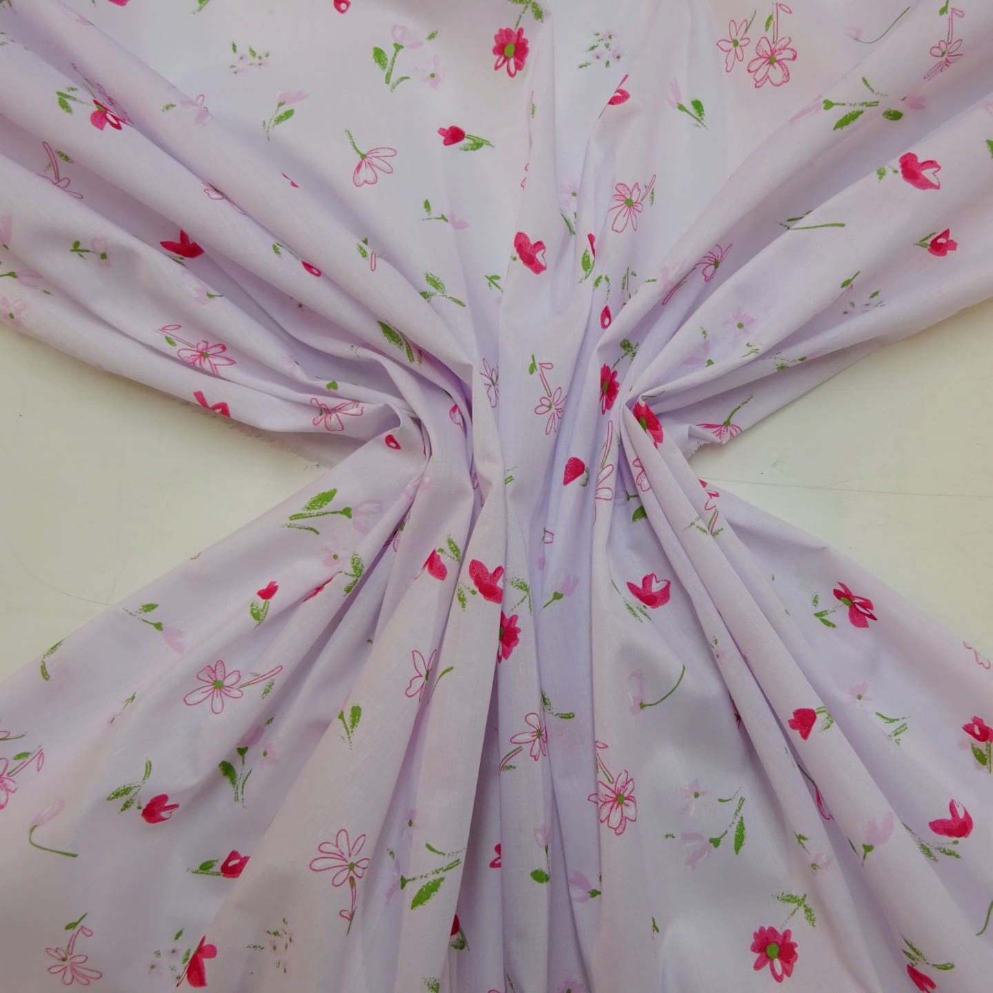 Polyester Cotton Fabric Floral Madeira Rose White/Red