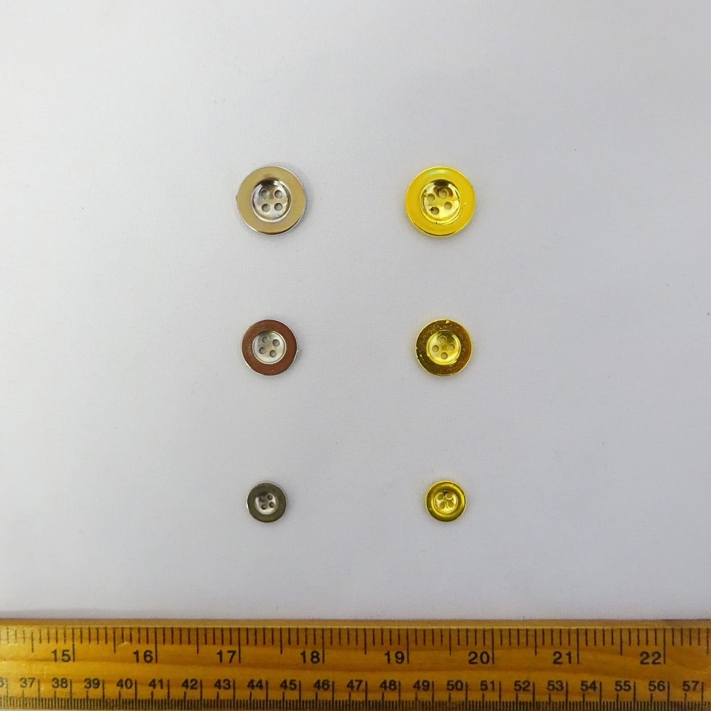 Button Metallic 4 Hole Code 1549