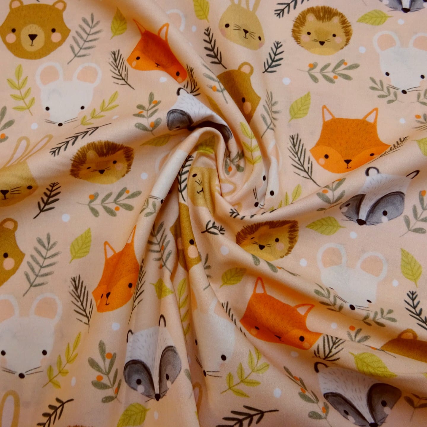 Cotton Fabric Dashwood Craft Cotton Great British Wildlife Beige