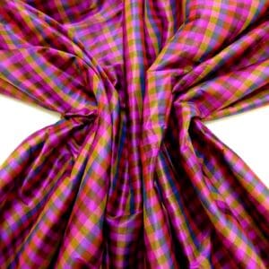 Polyester Fabric Taffeta Mombi Checks Cerise